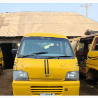 Suzuki APV Minibus 2000 Yellow
