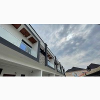 4bdrm Townhouse/Terrace in Ikota Villa Estate for sale