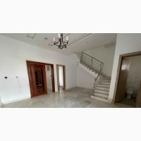 4bdrm Townhouse/Terrace in Ikota Villa Estate for sale