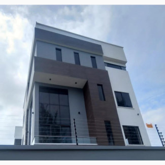 5bdrm Duplex in Qdu Properties, Banana Island for sale
