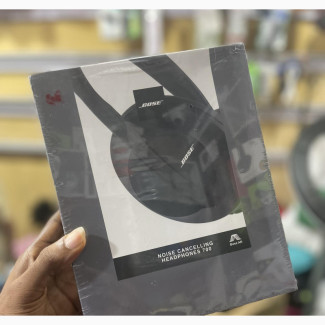 Bose 700 Noise Canceling Headphones