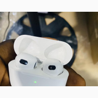 Uk Used, Clean and Noise Cancellation Apple Airpod 3