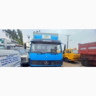 Foreign Used Mercedes-Benz 814 Container Body Truck 6 Tyres