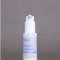Blueberry Calendula Milk to Cleanser
