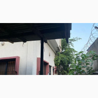 3 Bedroom Bungalow With Shops