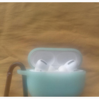 Apple Airpod PRO - Neat UK Used with MagSafe Charging Case