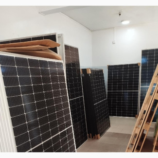 Brand New 550w Solar Panels - High Efficiency, Grade A Toks