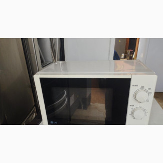 Neatly Used LG Microwave - Perfect for Home and Office
