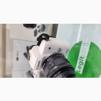 Canon EOS M50