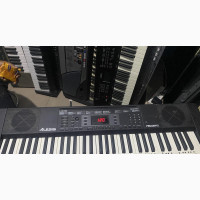 Alesis Keyboard With Transpose 5 Octave