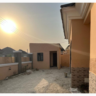 4bdrm Bungalow in Efab Queens, Gwarinpa for rent