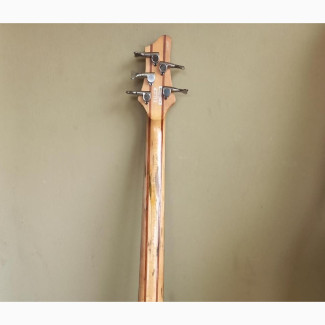 Ibanez BTB 675 5 Strings Bass Guitar
