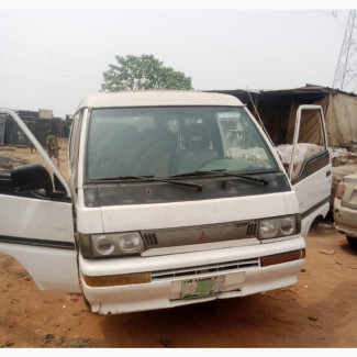 Mitsubishi L300 2000 White