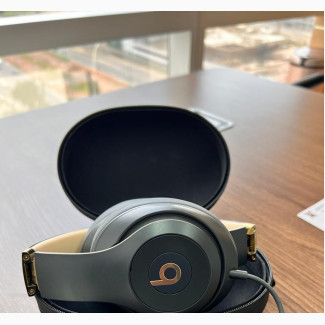 Open Box Beats Studio 3 Headphone for Sale