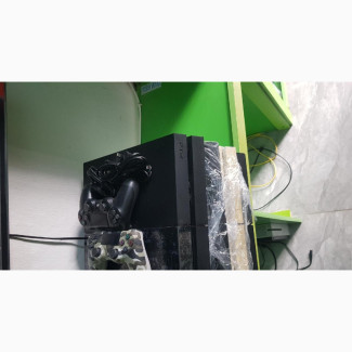 DIRECT UK Playstion4 With One Controller 13 Games Installed