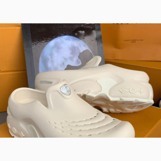 Louis Vuitton Men#039;s SS 2023 Shark Foam Clogs Sandal - Brand New