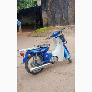 Yamaha 2010 Blue - Excellent Condition