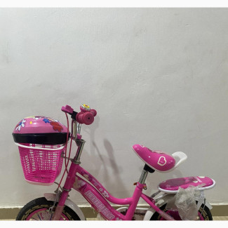 Neatly Barely Used Bicycle With Trainer Wheels Available