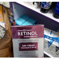Retinol Day Cream with SPF 20 - Moisturize and Protect Your Skin
