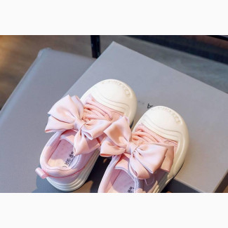 Quality Girls Flat Shoe