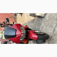 Honda VF 2002 Red