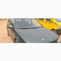 Volkswagen Golf 1.6 2000 Green