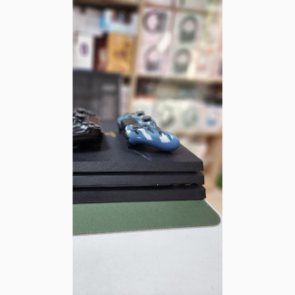 Ps4 Pro 1tb + 2 Pads + 10 Games - FIFA 20, Hitman 2, GTA V, God of War, and more