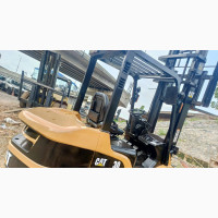 Caterpillar Forklift - 3 Tons