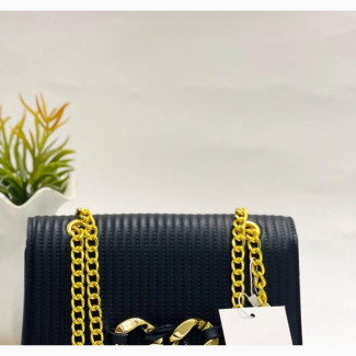 Ladies Medium Sized Handbag