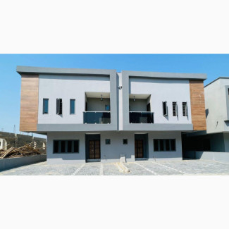 Furnished 4bdrm Apartment for sale
