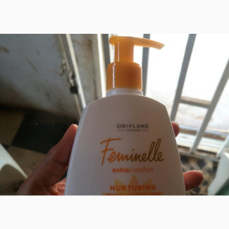 Intimate Cleansing Gel - Feminelle