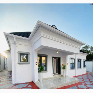 4bdrm Bungalow in Aiyegoro Estate, Akobo for sale