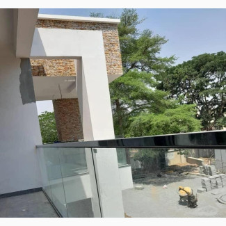 Frameless Glass Railings for High Class Building Balcony