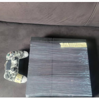 PlayStation 4 - UK Used, Hacked, 500GB, 10 Games, One Pad