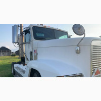 2000 Freightliner Convention Truck