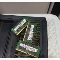 Pull Out PC4 8gb Memory