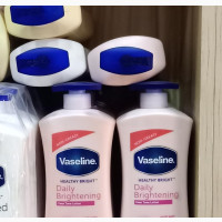 Non Greasy Vaseline Healthy Bright Lotion 725ml