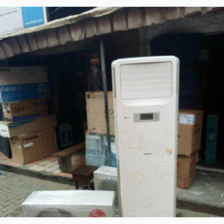 LG 2.5hp Standing AC Unit UK Used