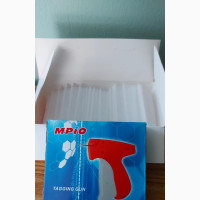 Brand New Tagging Gun + 5, 000 Barbs