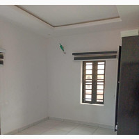 Min Flat a Room and Parlour Self Con