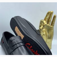 Clarks Leather Flat and Simple Shoes