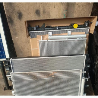 Radiator Ford Edge 2017