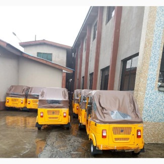 Brand New Bajaj RE 2022 Yellow Tricycle for Sale