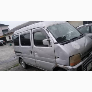 Bus 2002 Grey
