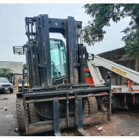 12 Tons Hyster Forklift