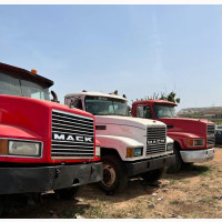 3 Mack CH Trailer Head