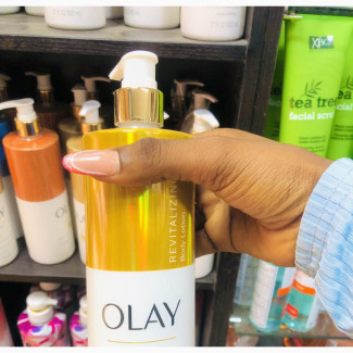 Olay Vitamin C Revitalizing Hydrating Body Lotion