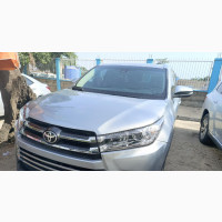 Toyota Highlander XLE 4x4 V6 (3.5L 6cyl 8A) 2018 Silver