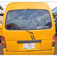 Suzuki Every 2000 Yellow