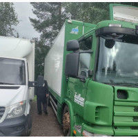 Scania 93 Electric Injector the Engine Is in Tight